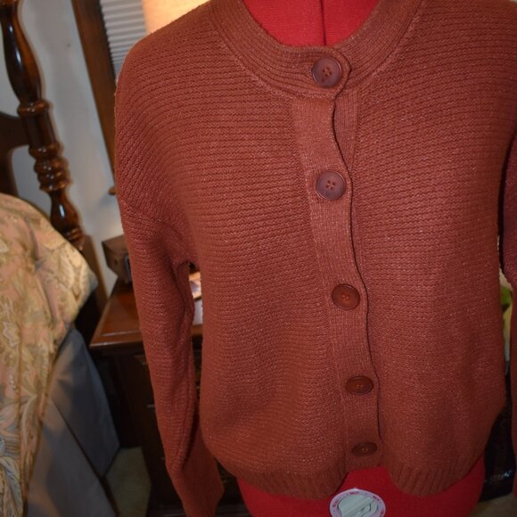 sweater - Picture 2 of 6